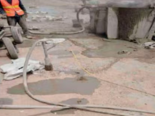 夏县水泥混凝土路面板底注浆技术 路面脱空注浆整治方案